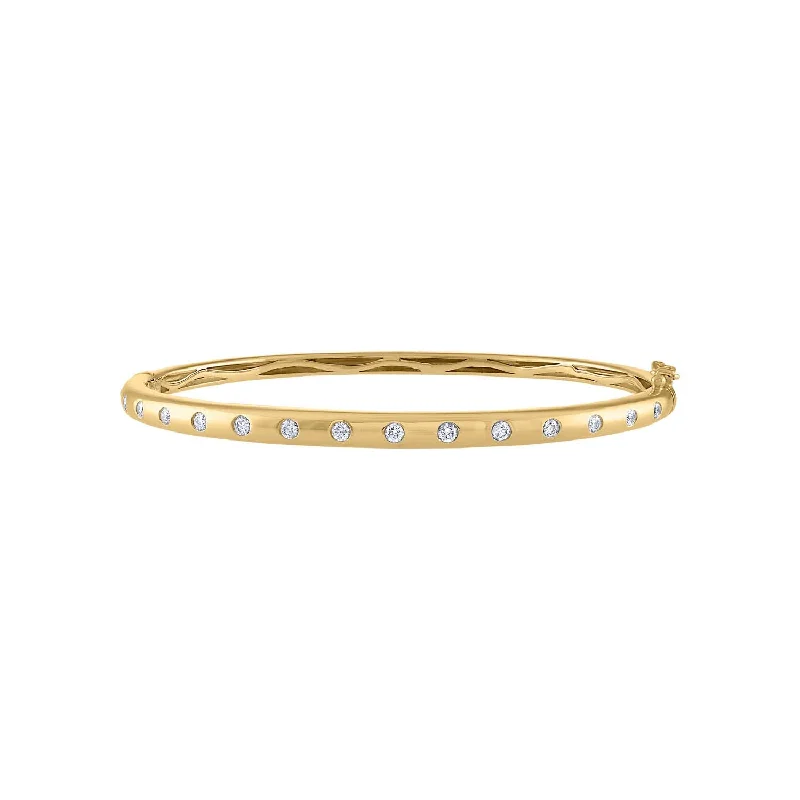 14KT GOLD DIAMOND SCATTERED BANGLE BRACELET