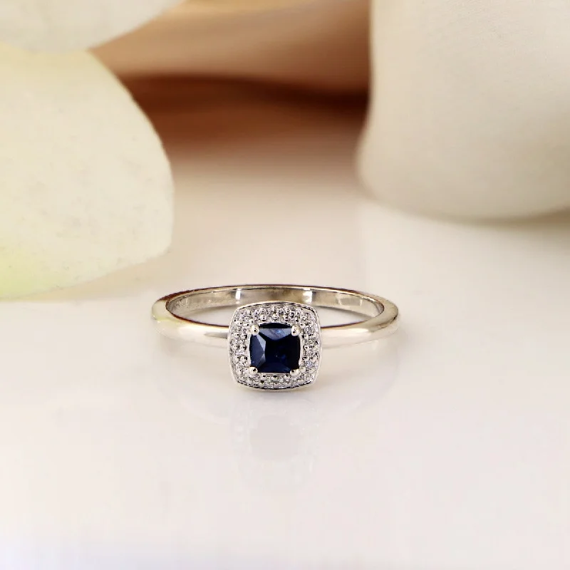 Auriya 10k Gold 1/4ct Princess-cut Sapphire Halo Diamond Engagement Ring 0.08ctw